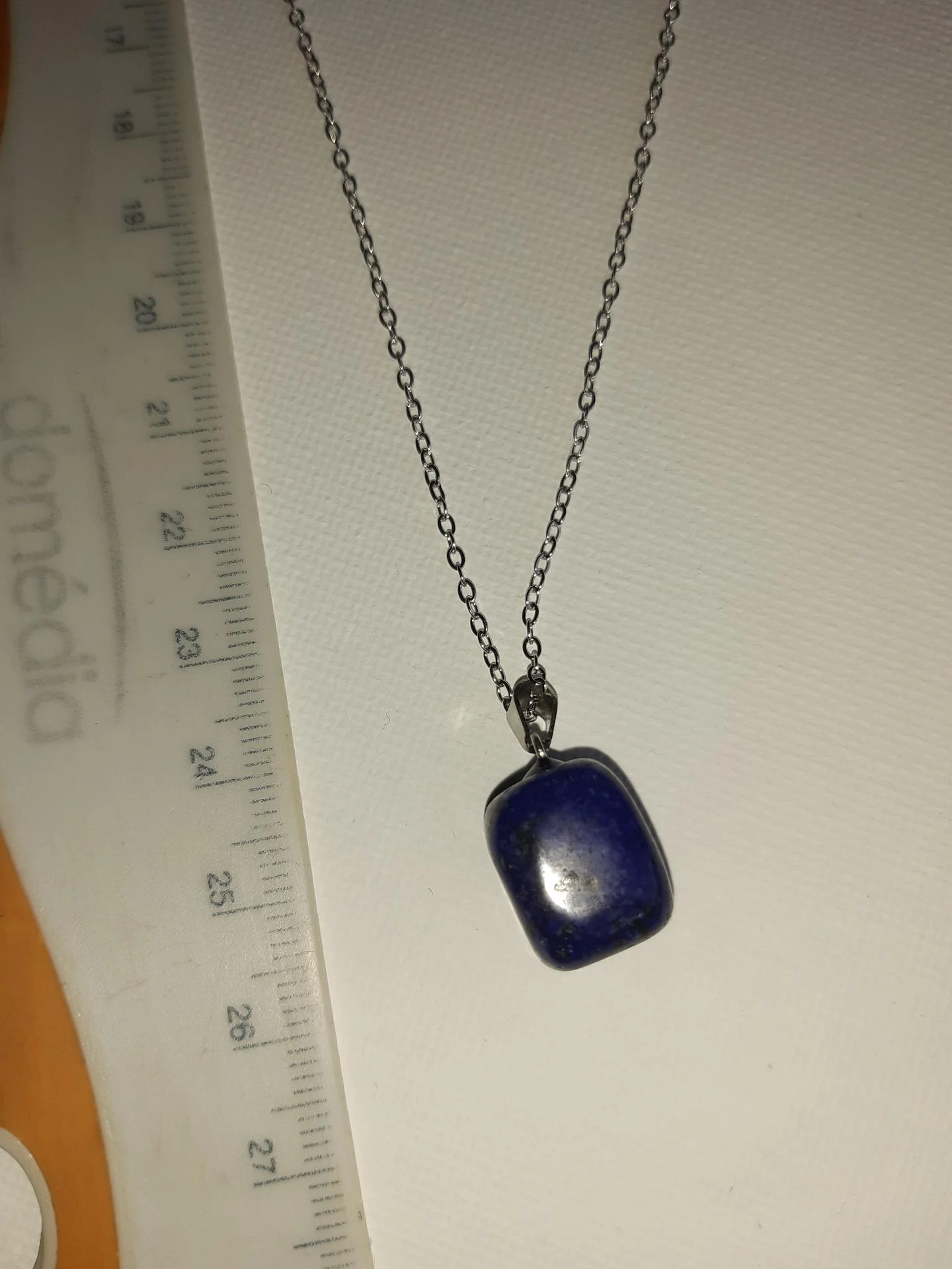 pendentif et une chaine